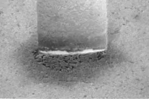 Prueba de corrosión de espinela cilíndrica 30 MgO